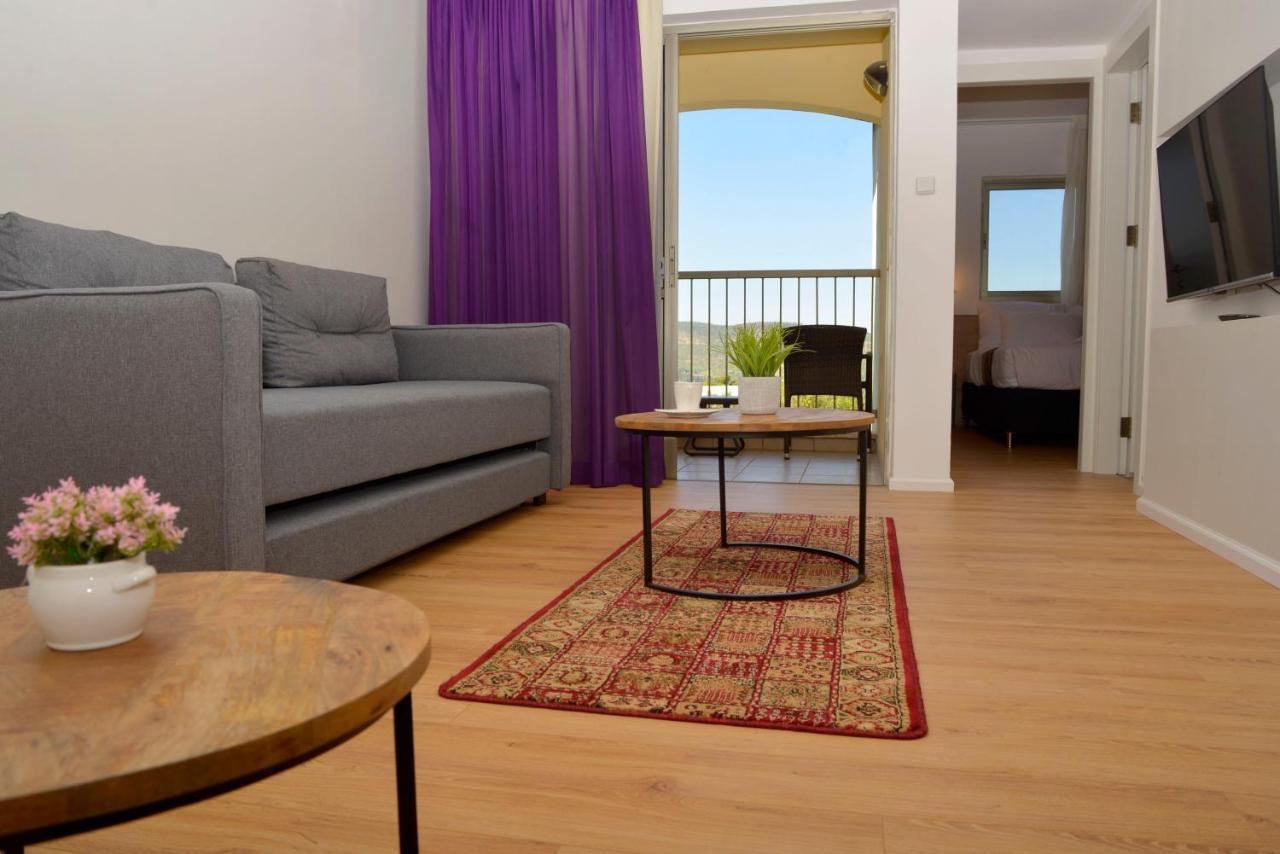 Tzuba Hotel Екстериор снимка
