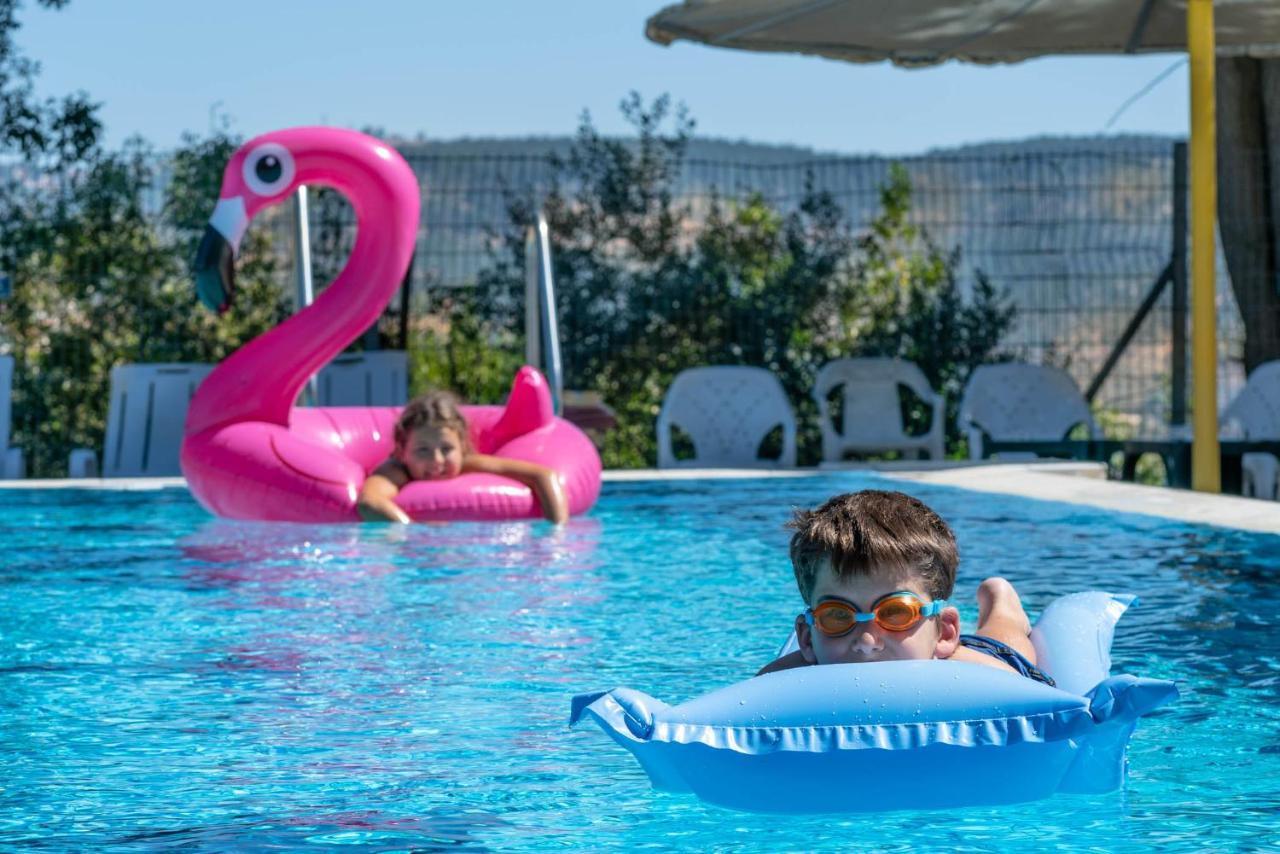 Tzuba Hotel Екстериор снимка