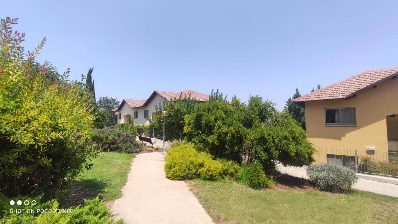 Tzuba Hotel Екстериор снимка