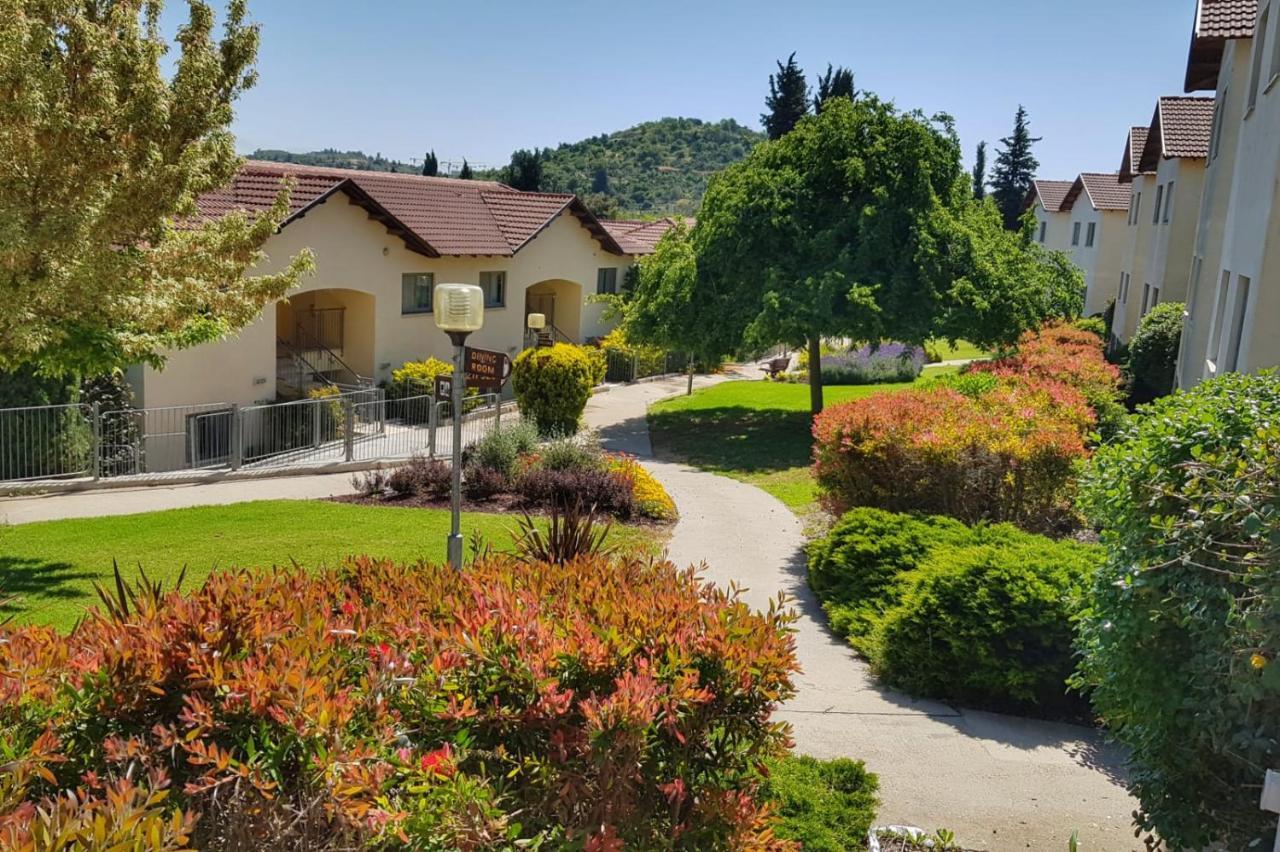 Tzuba Hotel Екстериор снимка